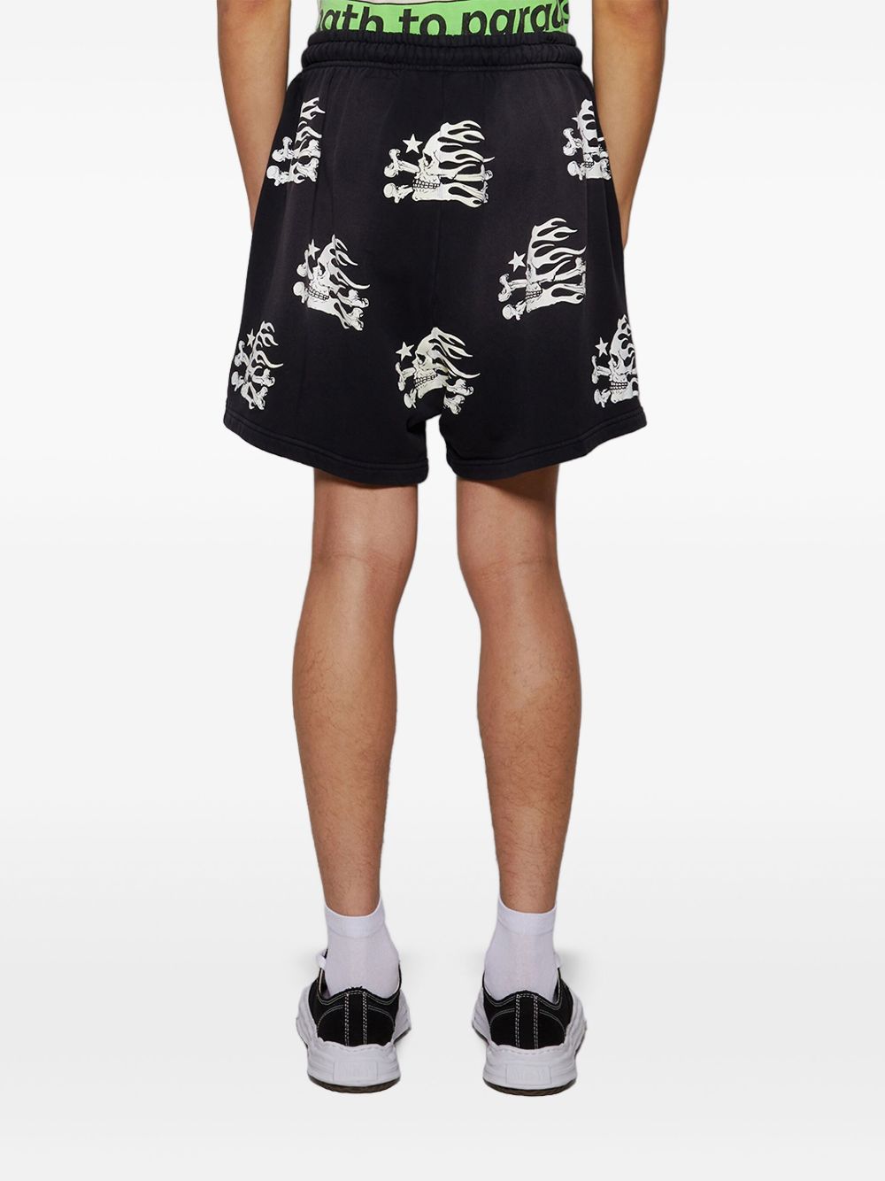 skull-print shorts