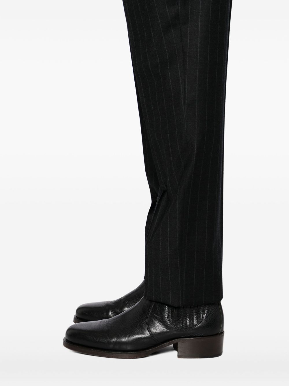 single-breasted suit