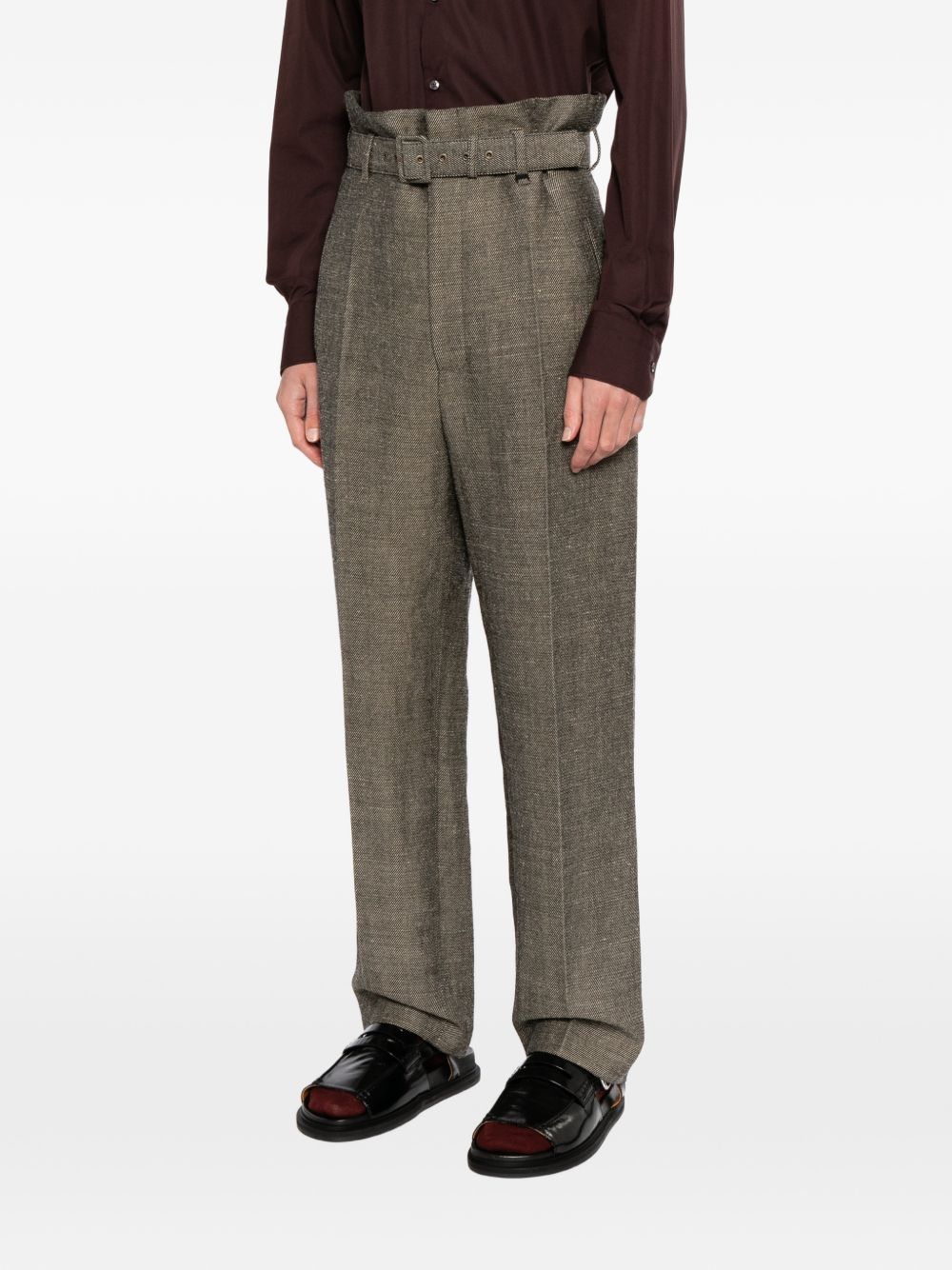 belted trousers