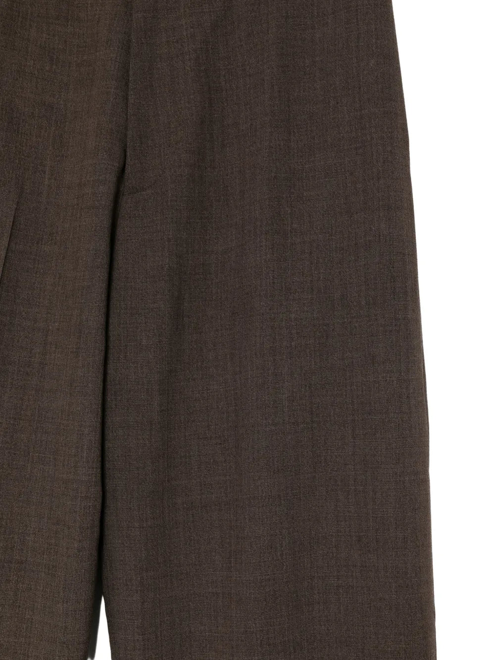 straight-leg trousers