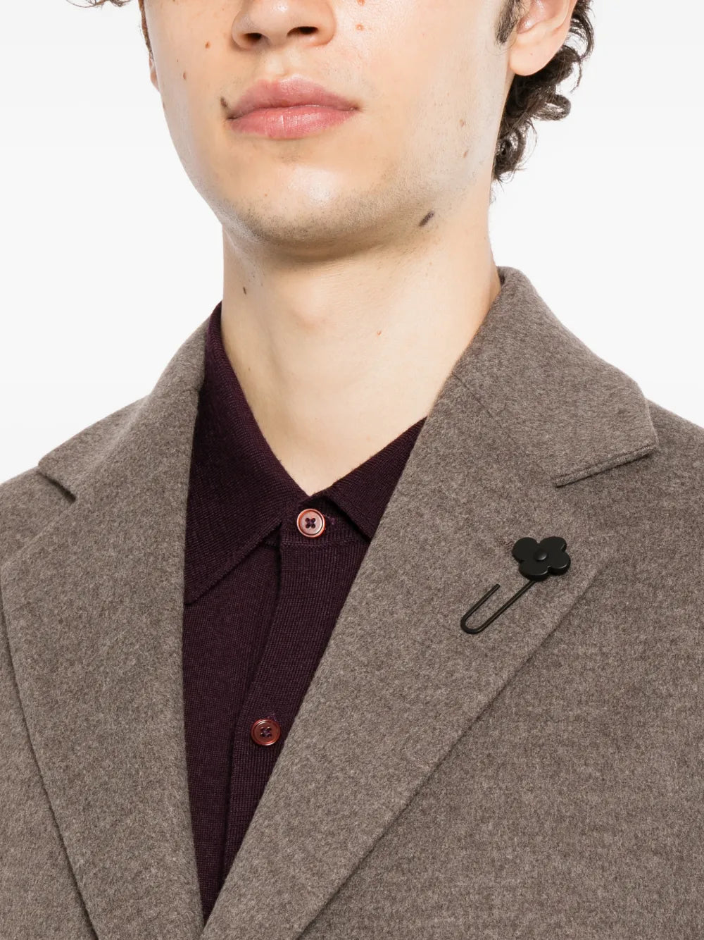 single-breasted notched-lapels coat