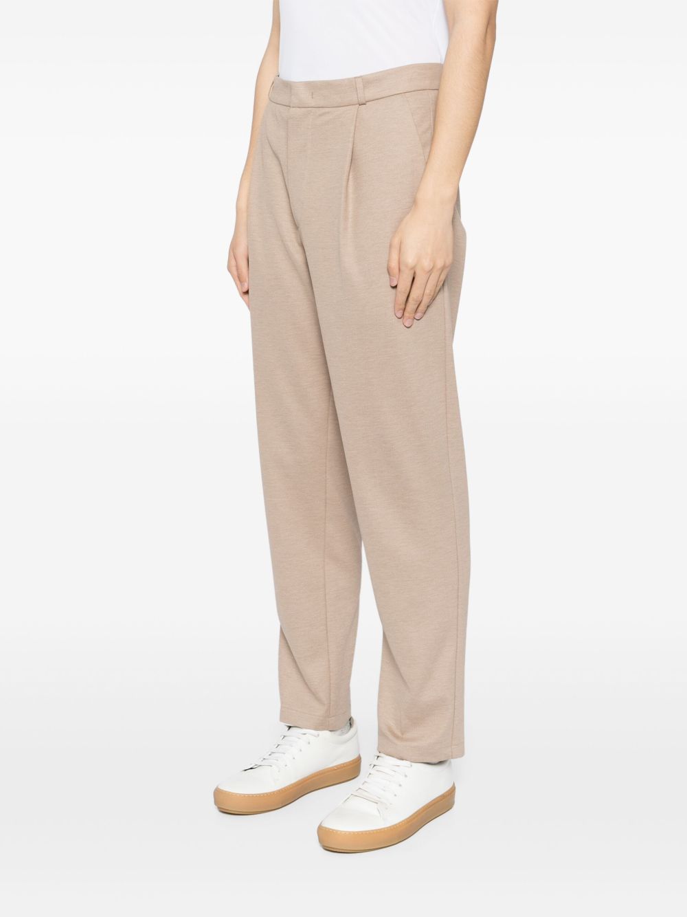 pleated trousers