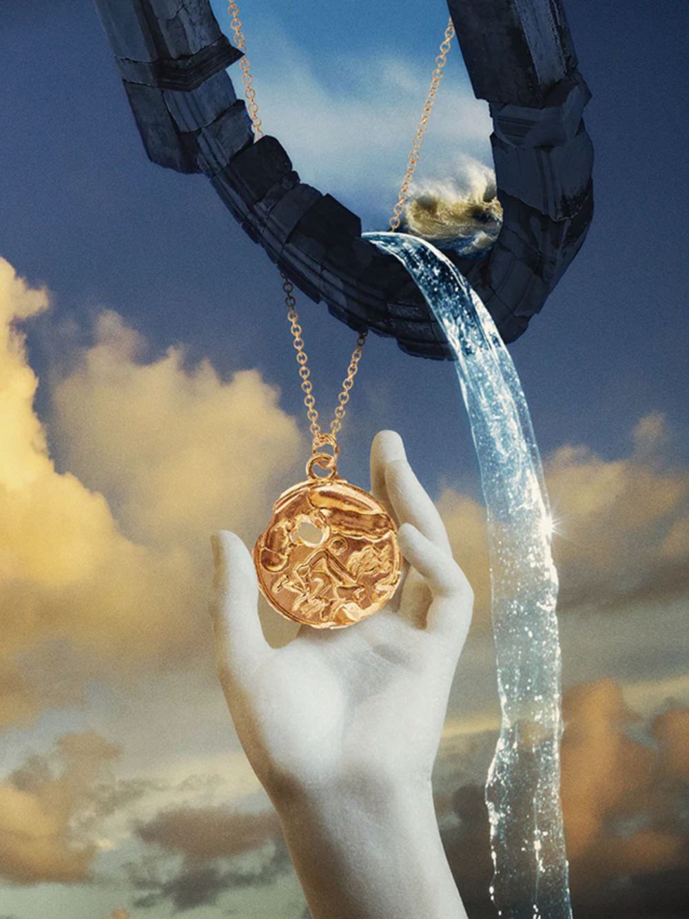 pendant necklace
