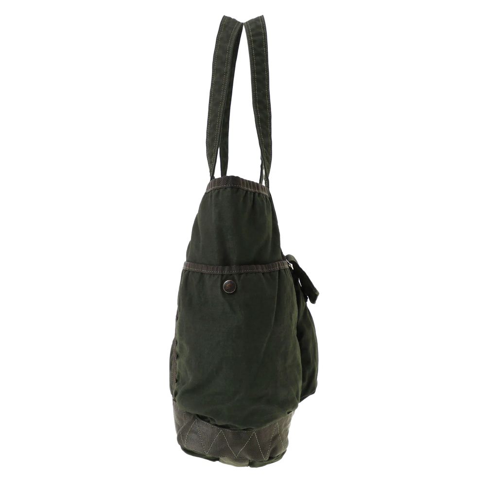 zip-pocket tote bag
