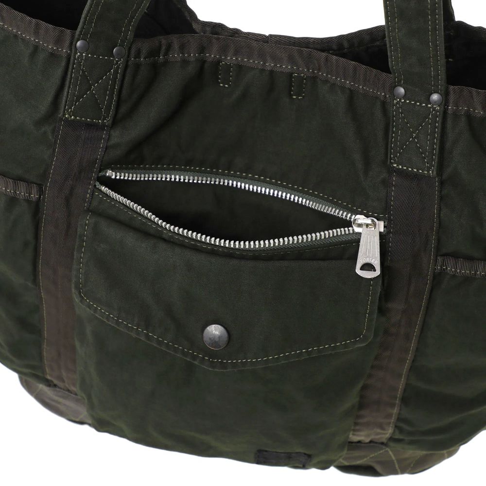 zip-pocket tote bag