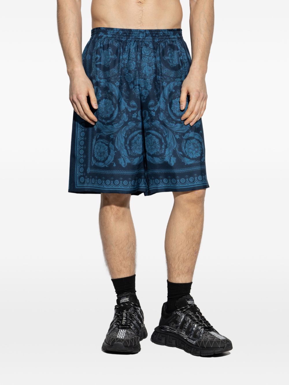 floral-print shorts