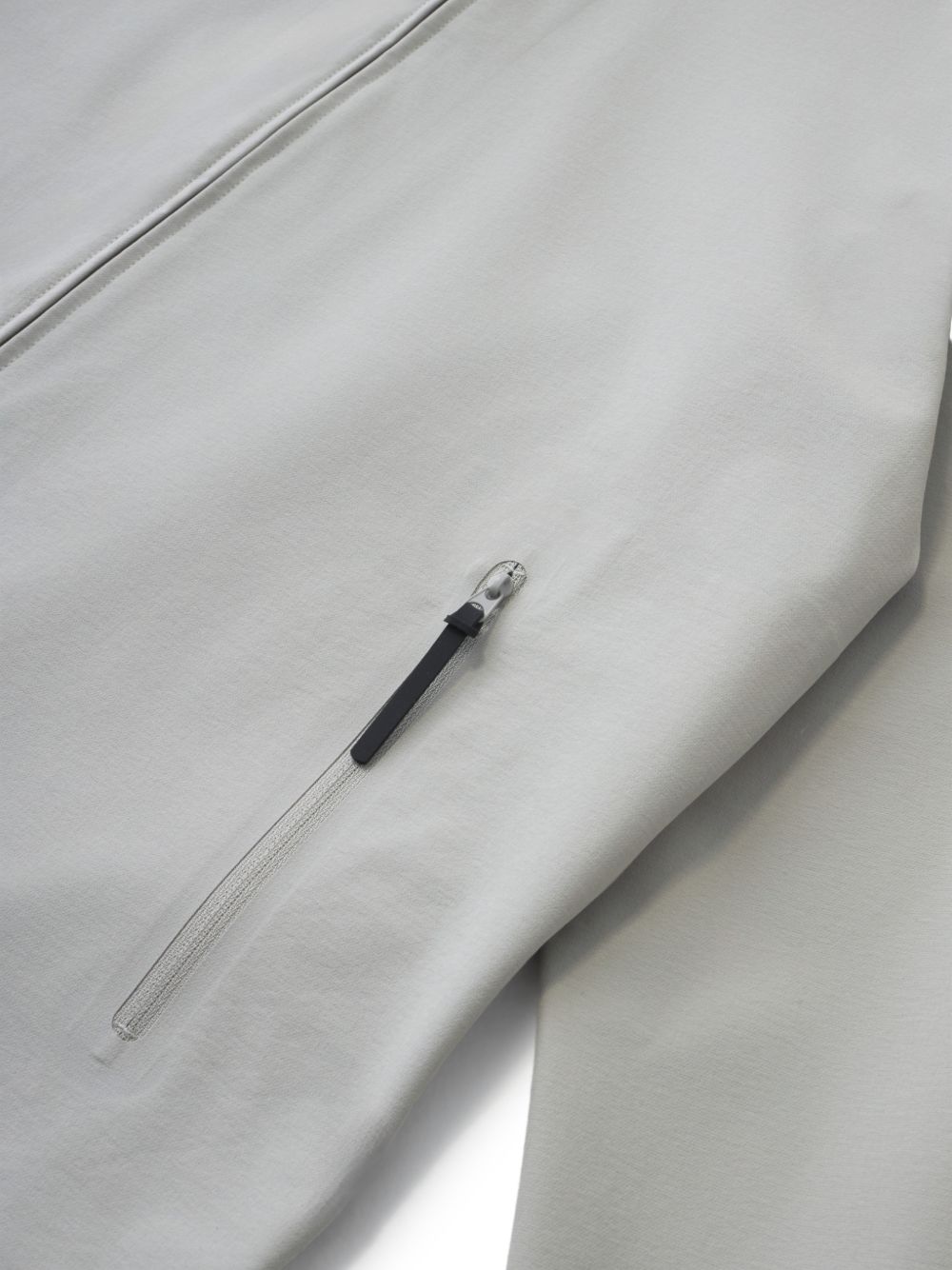 zip fastening shirt