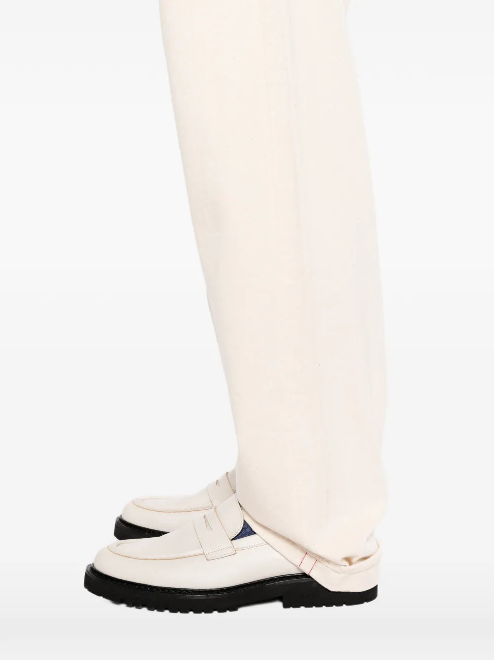 straight-leg trousers 