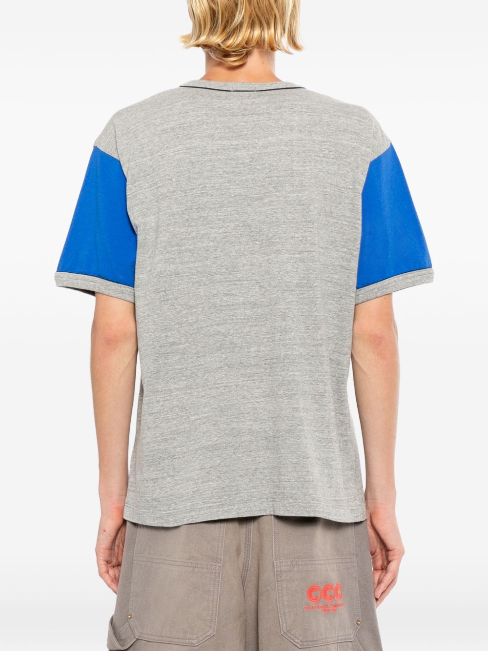 contrast-sleeve henley-neck T-shirt