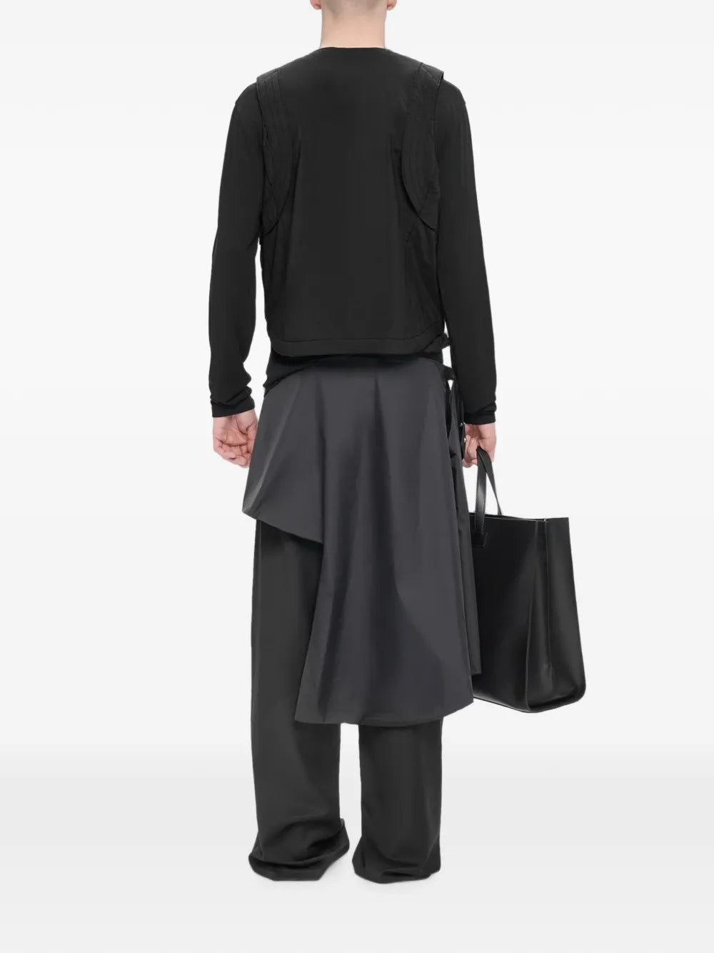 Motility multi-pocket zip-up vest