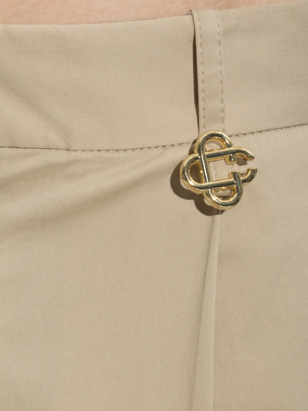 pleated logo-plaque wide-leg trousers