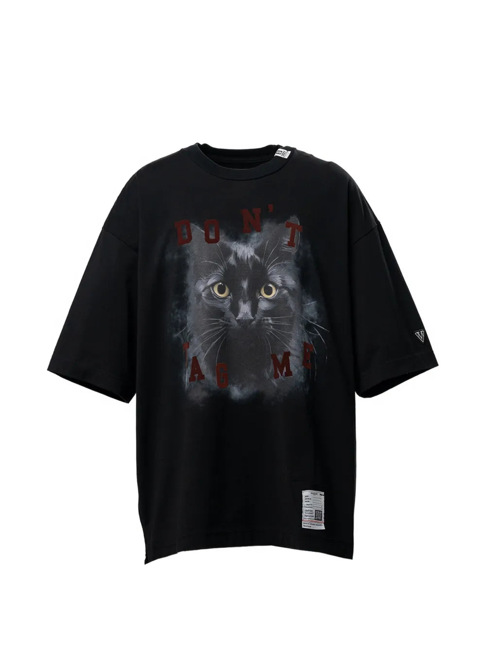 cat-printed T-shirt