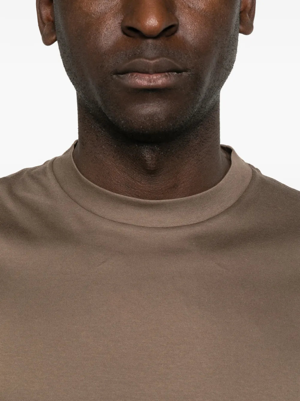 crew-neck short-sleeve sweater