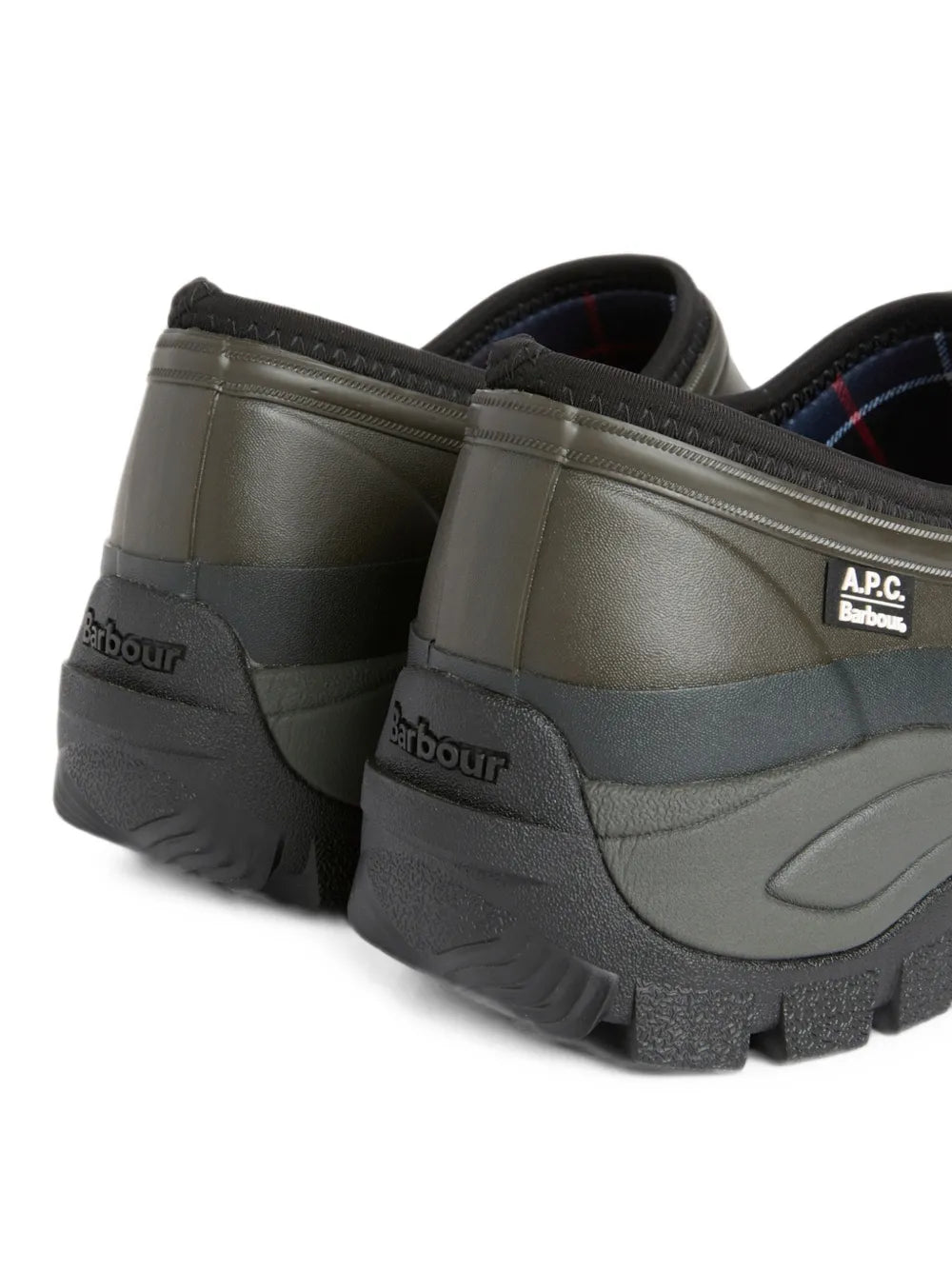 x A.P.C. logo-patch boots