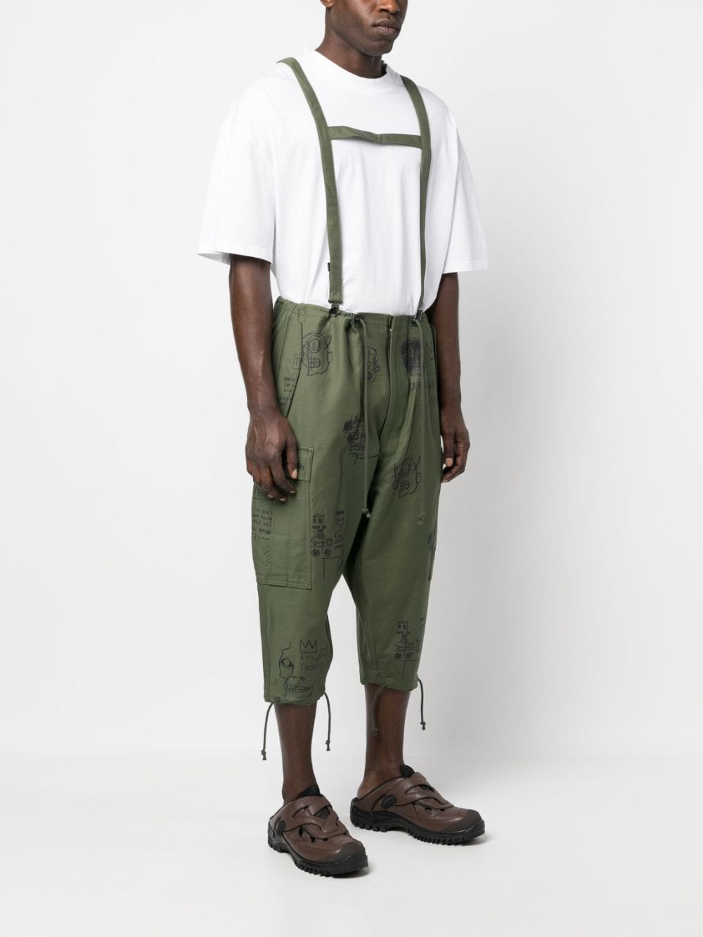 Graphic-Print Suspender Cropped Trousers